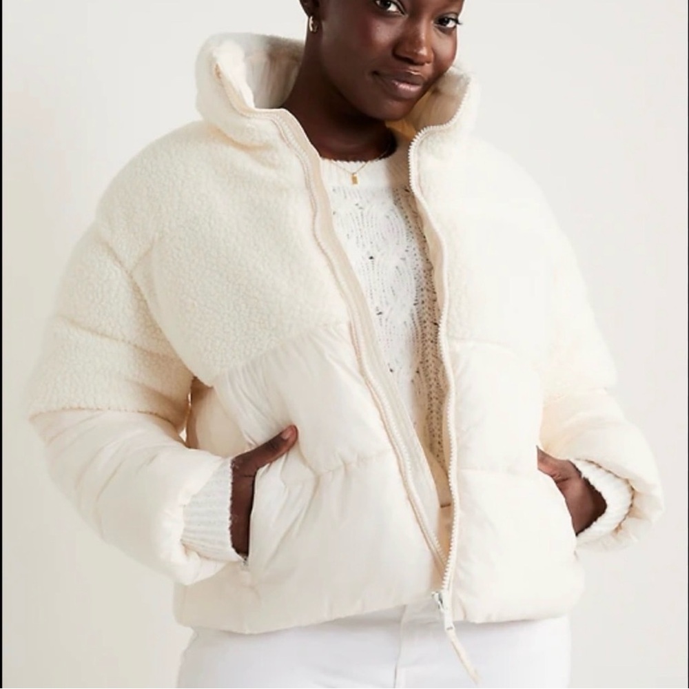 Old Navy Women's Off-White Puffer Jacket